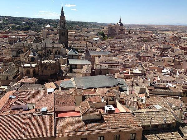 「Toledo 托雷多」曾是中世紀卡斯提爾王國的首都，西班牙統一後也擔任首都的地位直到16世紀。.jpg