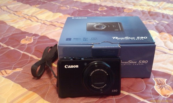 Canon S90.jpg