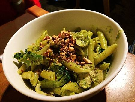 青醬雞肉麵