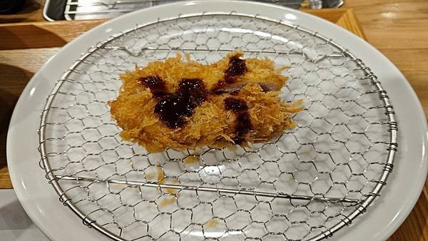 九州鹿兒島－當地山珍海味特級總匯現炸美味【とんかつ 黑田】