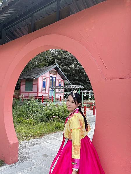 花蓮壽豐張家韓園（韓服體驗、親近與餵食小動物、九宮格火鍋與下