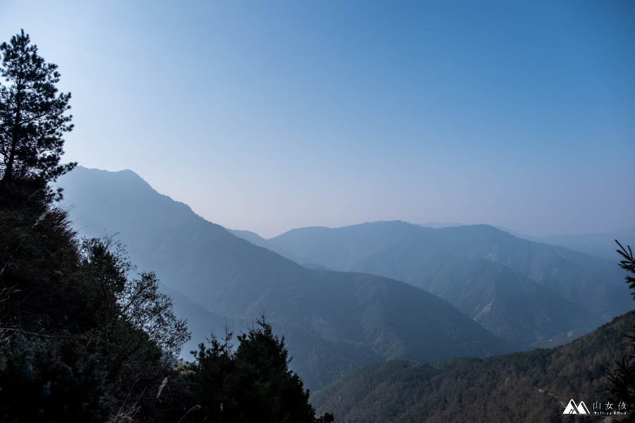 山女孩MelissaxMao冒險生活_玉山主峰東峰西峰兩天一夜_登山紀錄分享-26.jpg