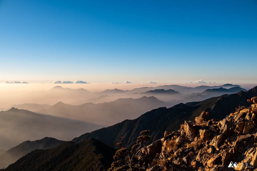 山女孩MelissaxMao冒險生活_玉山主峰東峰西峰兩天一夜_登山紀錄分享-82.jpg