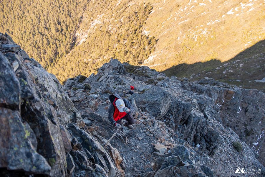 山女孩MelissaxMao冒險生活_玉山主峰東峰西峰兩天一夜_登山紀錄分享-99.jpg