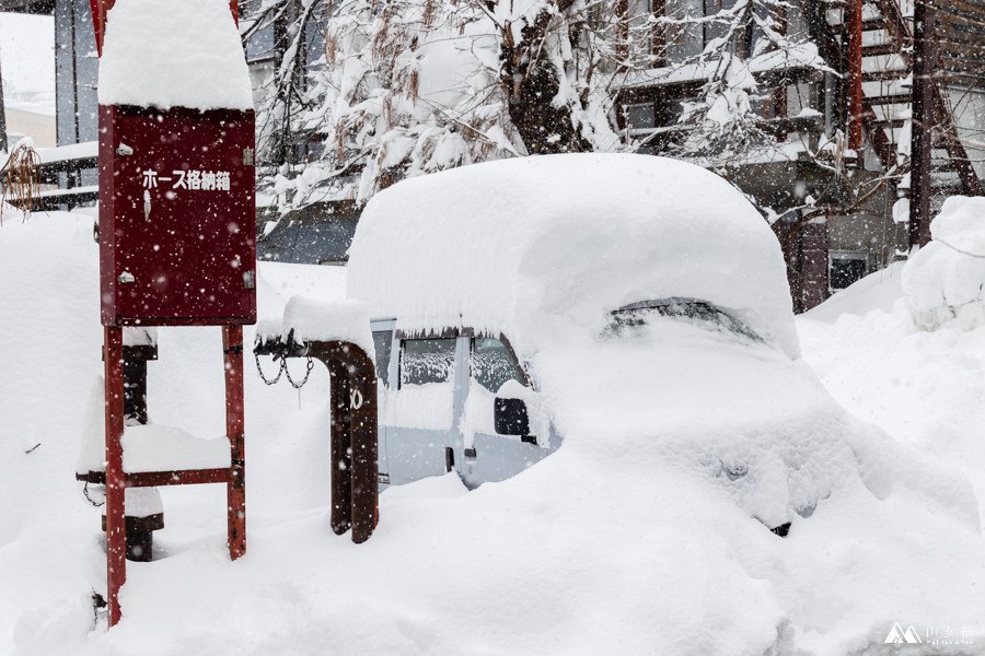 山女孩MelissaxMao冒險生活_日本妙高赤倉溫泉滑雪_潛雪Snow diving上課心得分享-7504.jpg