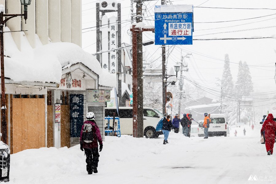 山女孩MelissaxMao冒險生活_日本妙高赤倉溫泉滑雪_潛雪Snow diving上課心得分享-8399.jpg