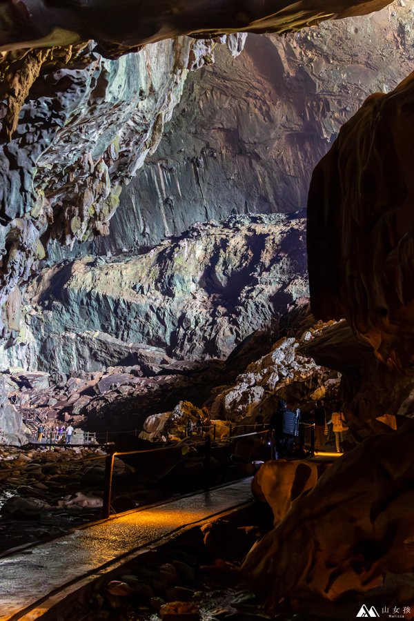 山女孩Melissa_東馬來西亞砂拉越Sarawak_姆魯國家公園mulu_鹿洞deer cave--13.jpg