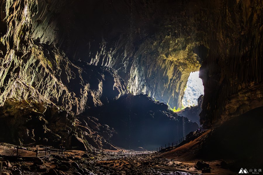 山女孩Melissa_東馬來西亞砂拉越Sarawak_姆魯國家公園mulu_鹿洞deer cave--18.jpg