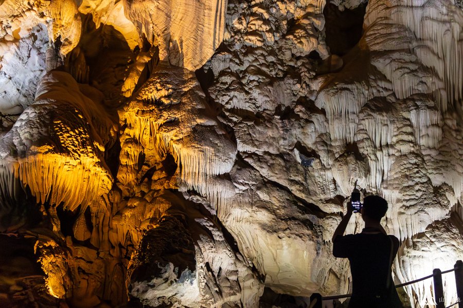 山女孩Melissa_東馬來西亞砂拉越Sarawak_姆魯國家公園mulu_鹿洞deer cave--21.jpg