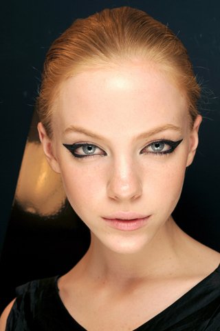 00220m 2009 fall couture Chanel.jpg