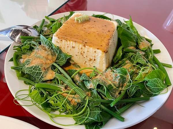 【嘉義美食餐廳】鐵支路旁的復古餐廳---*渡對*
