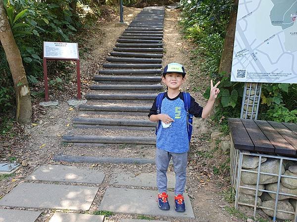 7Y8M。文山森林公園健行