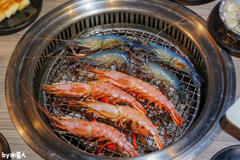 羊角燒肉：台中燒肉吃到飽，日本A5和牛、泰國活蝦、生魚片無限