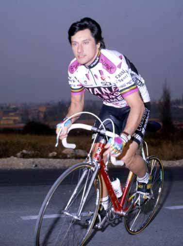 1990-Saronni-in-maglia-Diana-Colnago