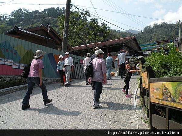 111021員工旅遊  車埕火車站 (1).JPG