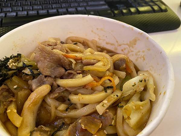 熊貓外送 ubereats  外送 川武味本舖咖哩丼飯 高雄市新興區平價餐廳 蒜味豬肉咖哩烏龍