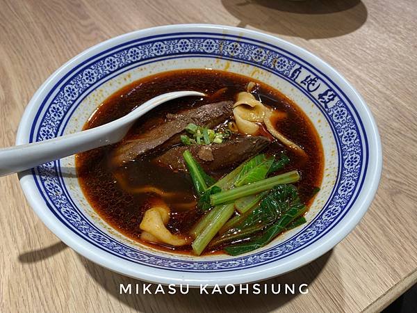2025.03更新∥高雄/食．前鎮∥段純貞牛肉麵 ๑統一夢時