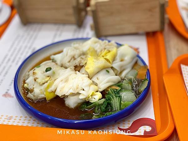 高雄鼓山區聚餐餐廳 真籠國際連鎖餐飲 蒸籠美食大亂鬥 港點 鹹湯 甜湯 蒸籠煲飯煲湯