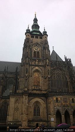 PRAGUE-381