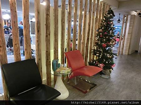 Re Born hair salon