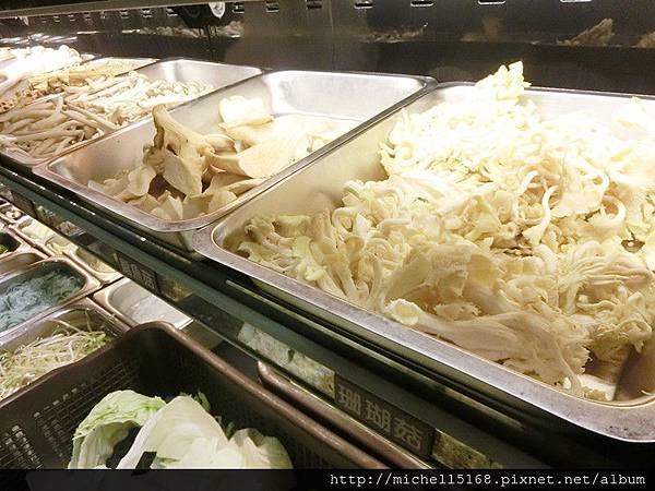 【台北東區美食】♥♫ 道地的蒙古火鍋--蒙古紅火鍋