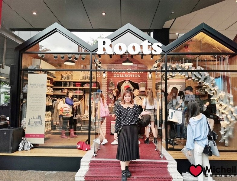 Roots Cabin pop-up store