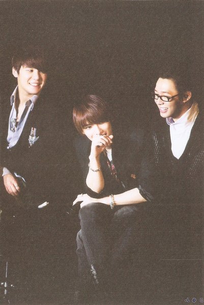 JYJ 韓雜 JUNIOR 11月號7.jpg