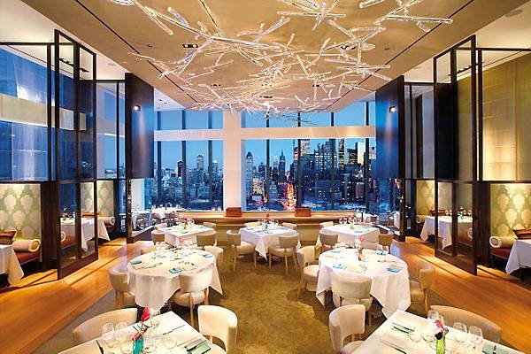 new-york-hotel-restaurant-asiate-dining