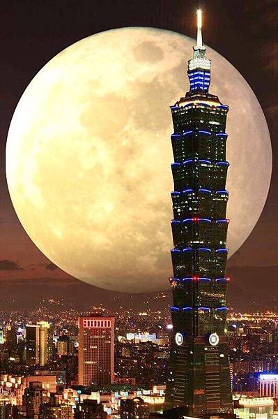 moon.JPG