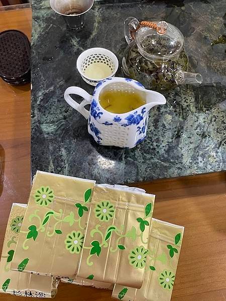 華美茗茶手摘杉林溪春季烏龍青茶實際沖泡比較