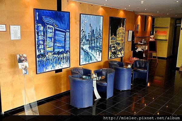 exp.cdn-hotels.com__53785_61_z_000.jpg