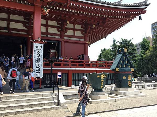 ▌東京 Day1 ▌東京歷史最悠久的雷門淺草寺、東京平價連鎖