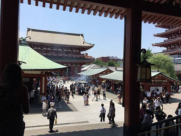 ▌東京 Day1 ▌東京歷史最悠久的雷門淺草寺、東京平價連鎖