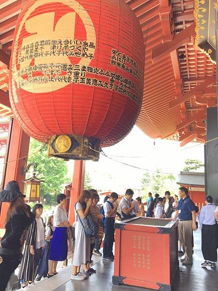 ▌東京 Day1 ▌東京歷史最悠久的雷門淺草寺、東京平價連鎖