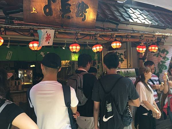 ▌東京 Day1 ▌東京歷史最悠久的雷門淺草寺、東京平價連鎖