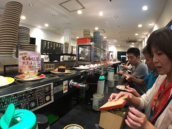 ▌東京 Day1 ▌東京歷史最悠久的雷門淺草寺、東京平價連鎖