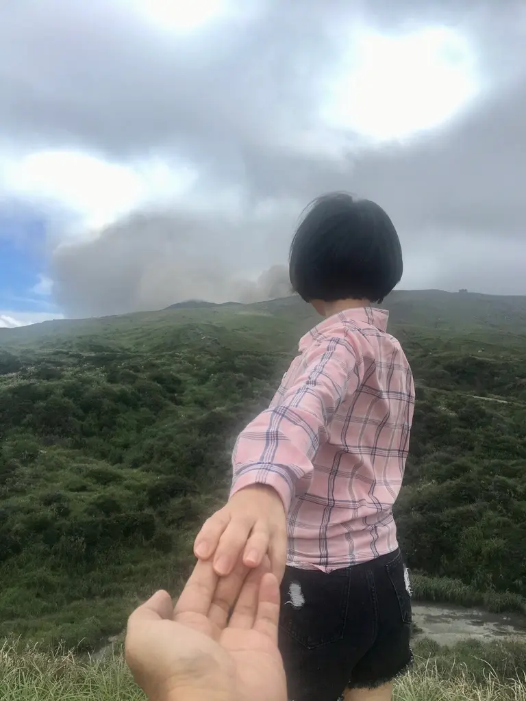 ▌熊本 Day2 ▌阿蘇火山、草千里，目睹冒煙中的活火山