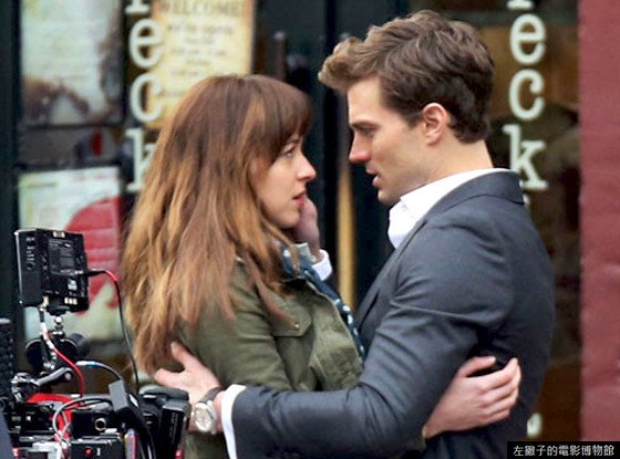 rs_560x415-140122101323-560.Dakota-Johnson-jamie-Dornan-Fifty-Shades-Of-Grey.jl.012214