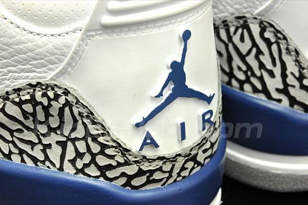 air-jordan-3-true-blue-34.jpg