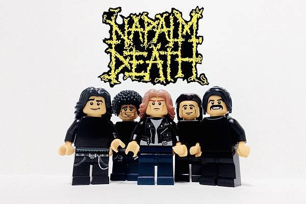 lego-iconic-bands-20