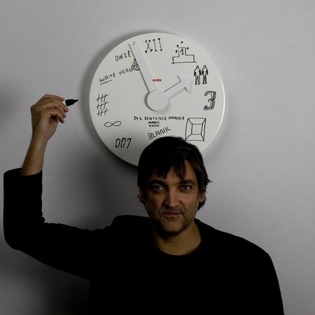 dzn_Blank-Wall-Clock-by-Marti-Guixe-for-Alessi-3.jpg