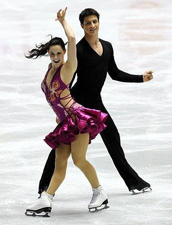 2012WorldTeamTrophy-TessaVirtue-ScottMoir