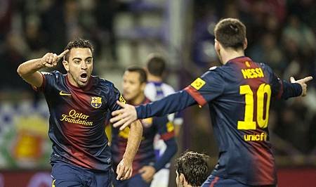 Xavi-20121222-Goal-messi-g