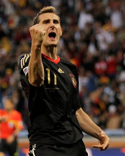 WC2010-0703-阿德-KloseGoal-握拳慶賀.jpg