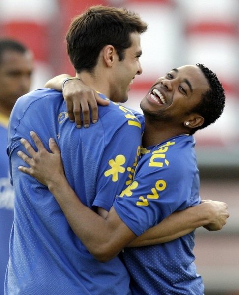 巴西-20090331-kaka-Robinho2.jpg
