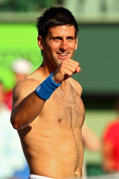 2009邁阿密-20090401-Djokovic-脫衣慶祝.jpg