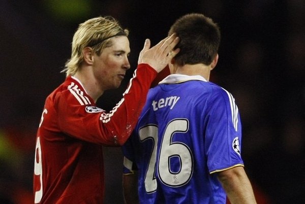 Liverpool-20090408-CL-Chelsea-Torres-挑戰Terry.jpg
