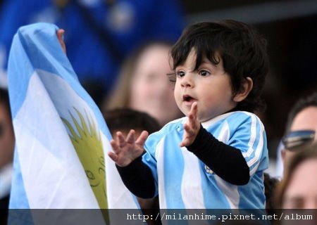Maradona-外孫-2010summer.jpg