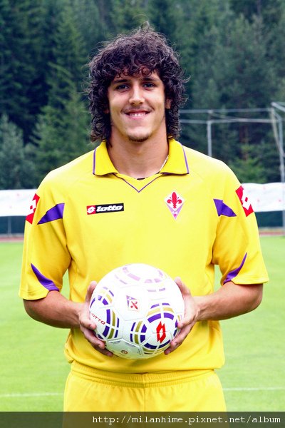 重點在球衣-Lotto-Fiorentina-1011賽季-1.jpg