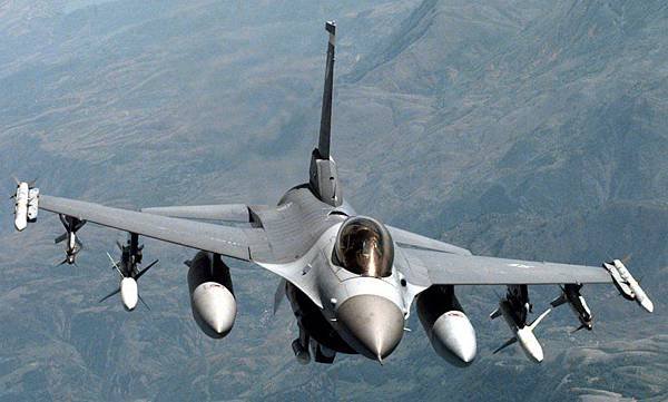 f-16c-19990601-f-0073c-005